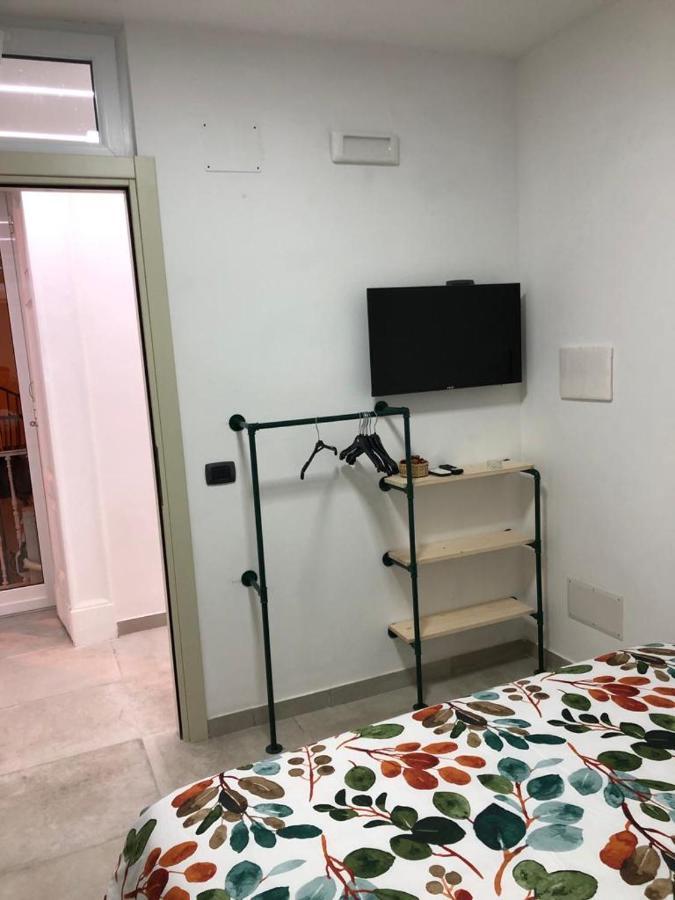 Nadyle House Hotel Napoli Bagian luar foto