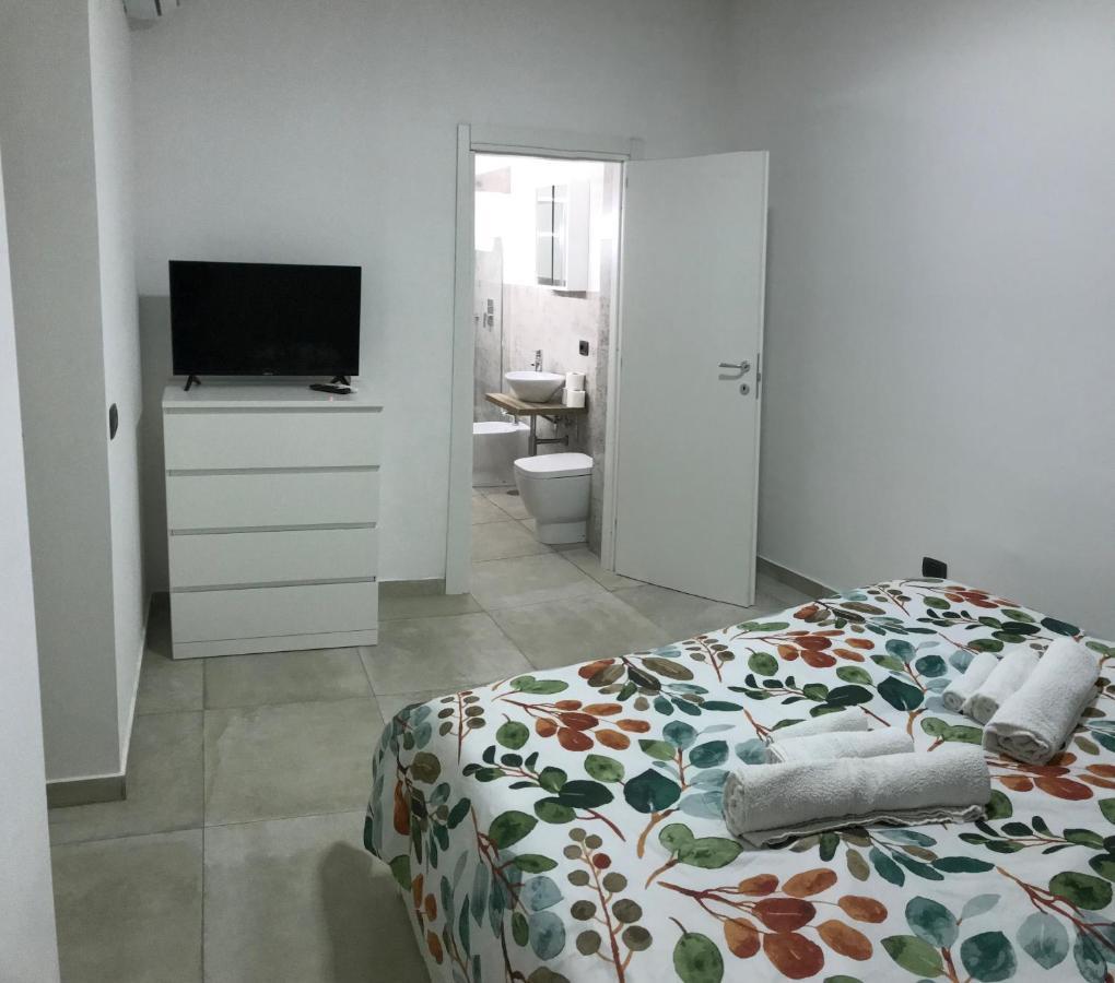 Nadyle House Hotel Napoli Bagian luar foto