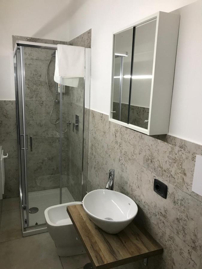 Nadyle House Hotel Napoli Bagian luar foto
